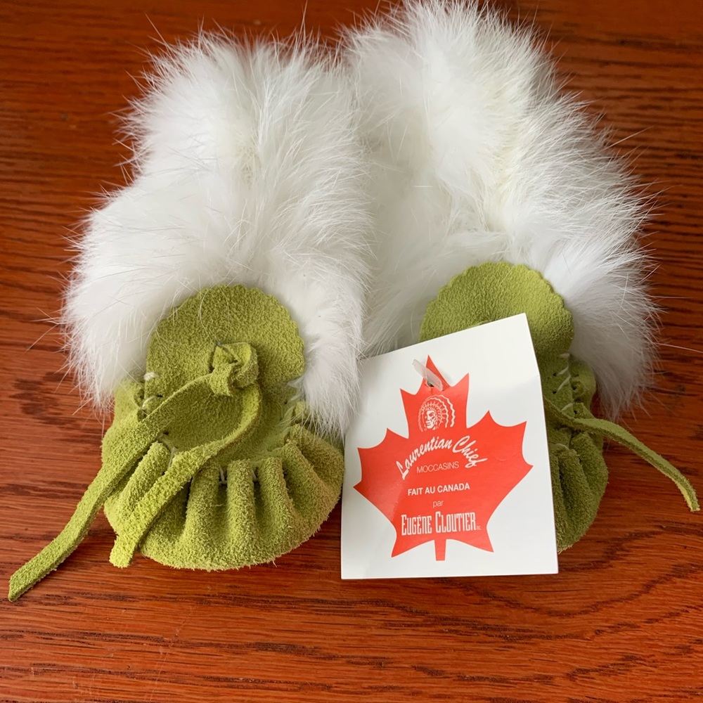 Laurentian Chief Suede Baby Moccasins (0-6) NWT
